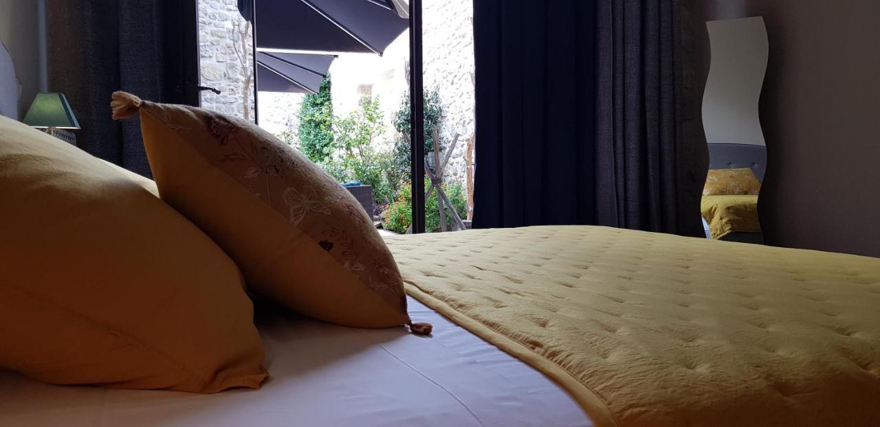 L'Escampe Bed and Breakfast Saturargues Exteriör bild