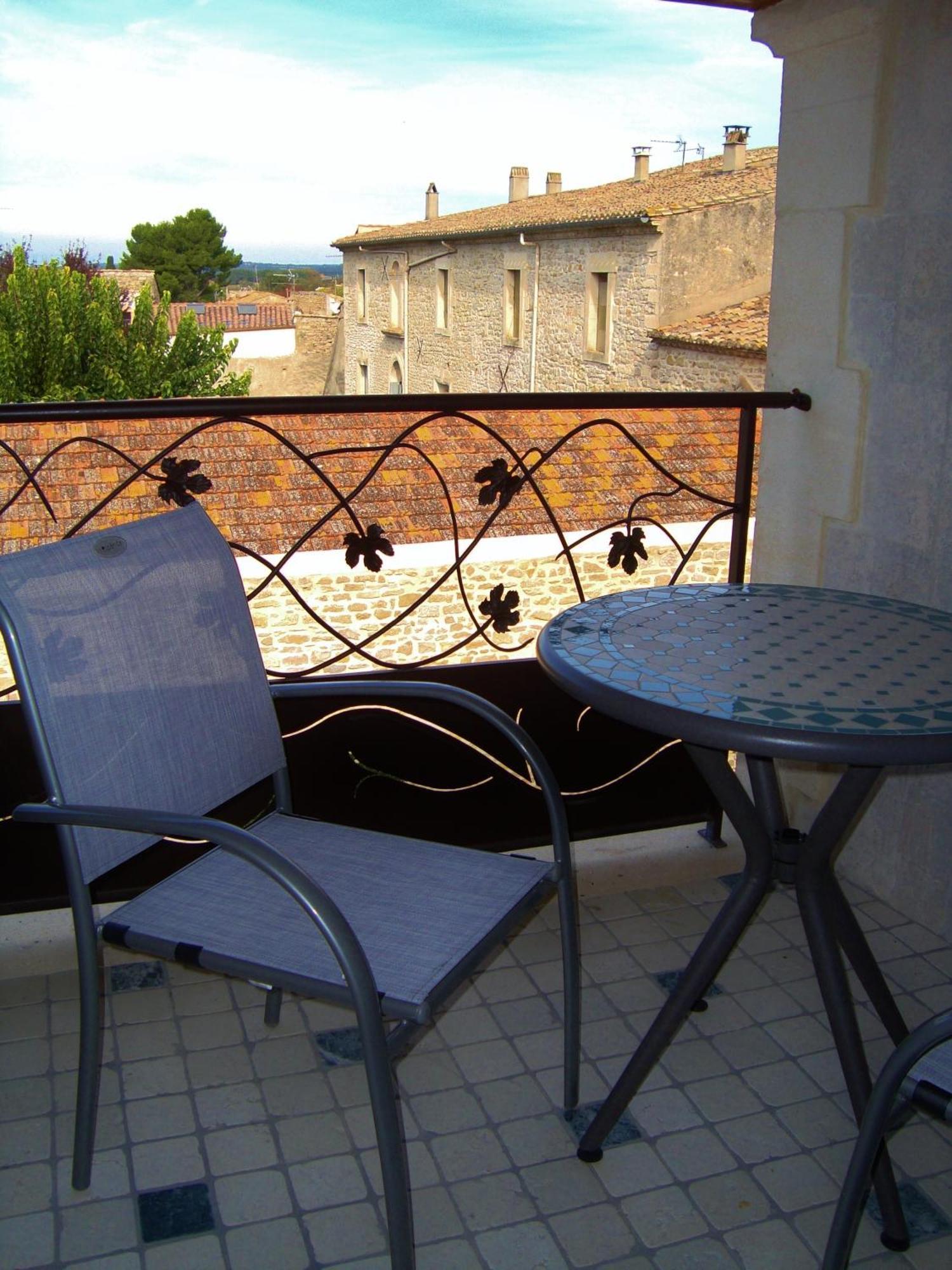 L'Escampe Bed and Breakfast Saturargues Rum bild