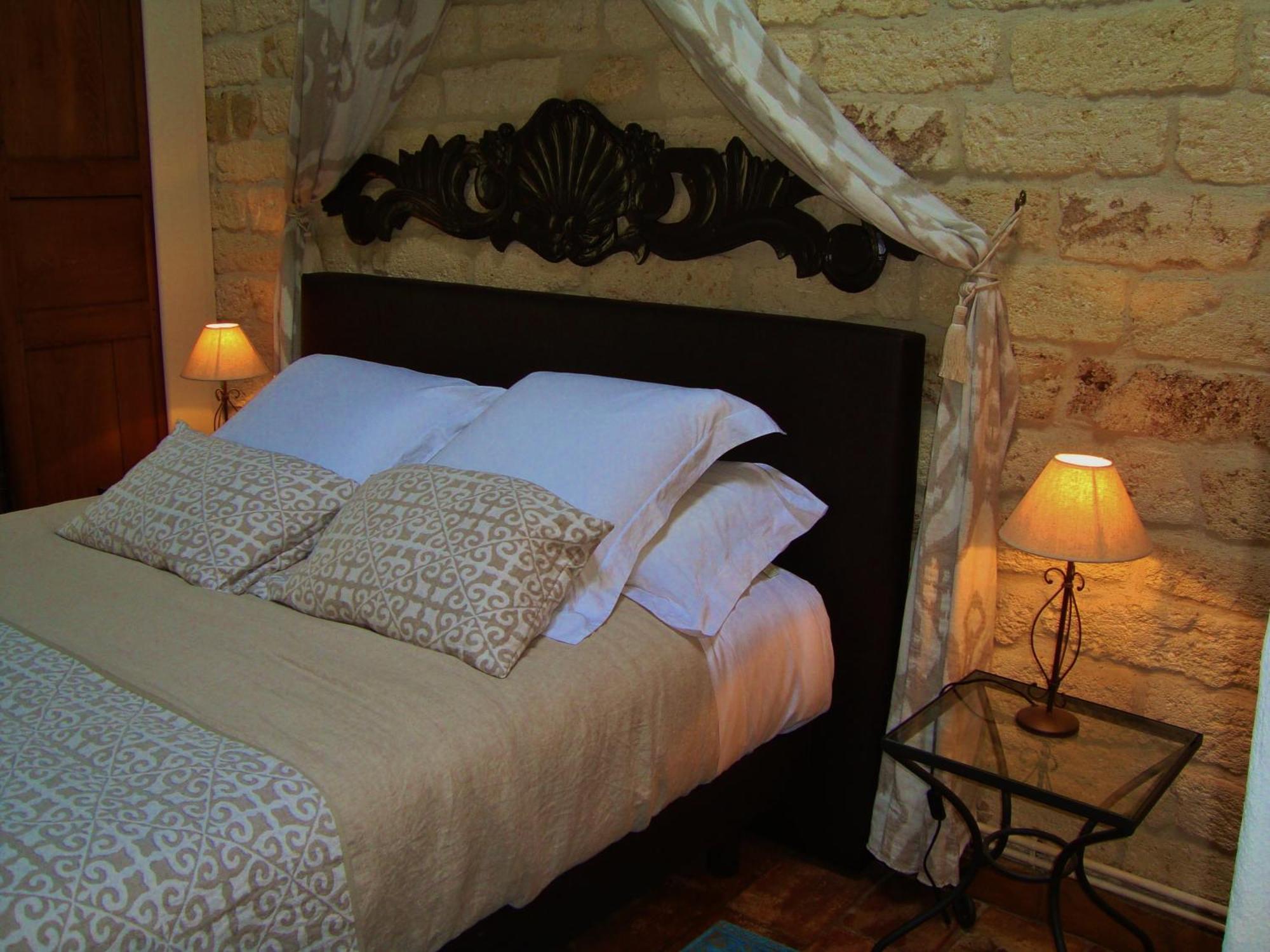 L'Escampe Bed and Breakfast Saturargues Rum bild