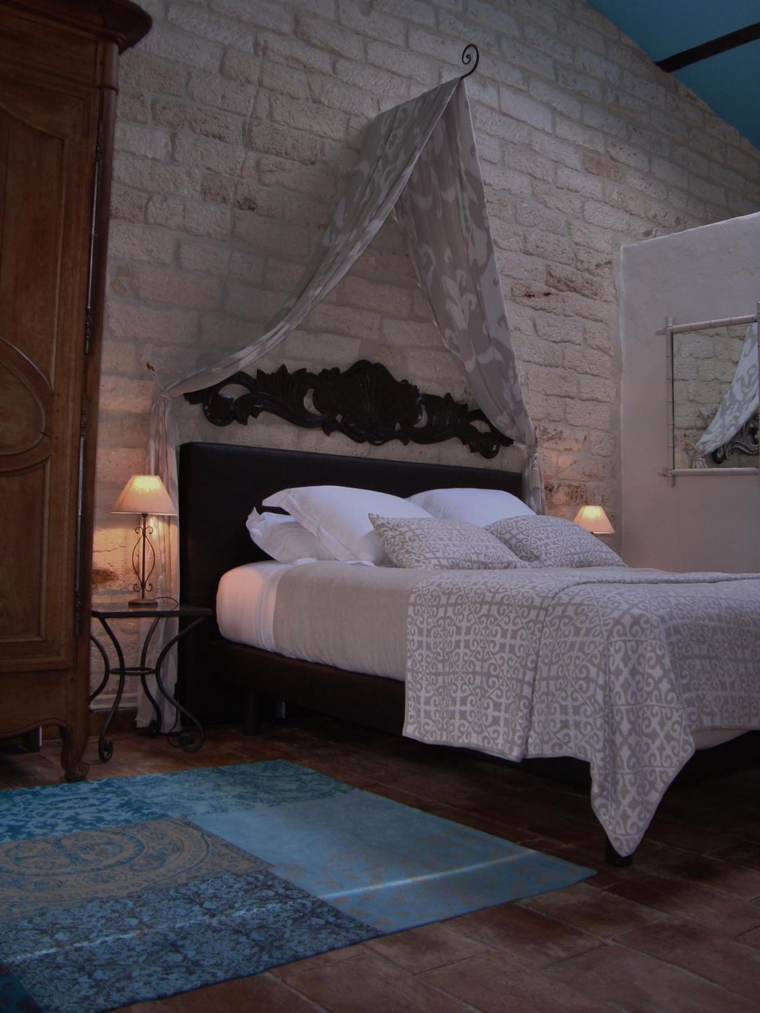 L'Escampe Bed and Breakfast Saturargues Rum bild